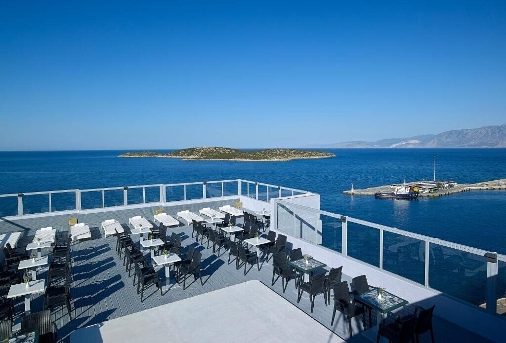 Отель Mistral Bay Hotel (ex. Rea) 4*