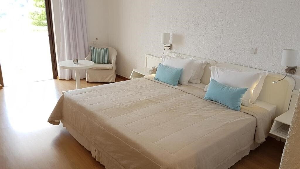 Изображение Istron Bay 4*