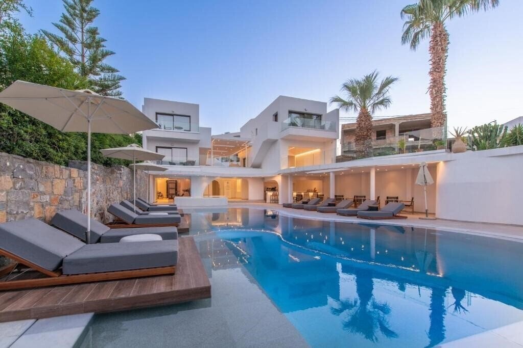 Фотография Mika Villas 3*