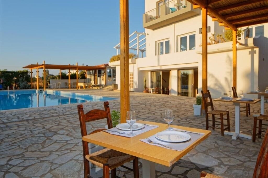 Картинка Oasis Beach 4*