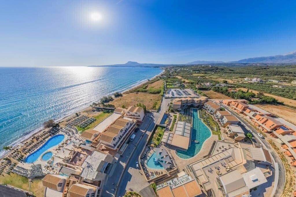 Отель Kiani Beach Resort 5*