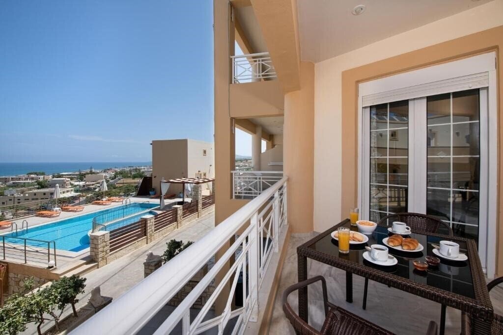 Фотография Sunrise Apartments Sfakaki 3*