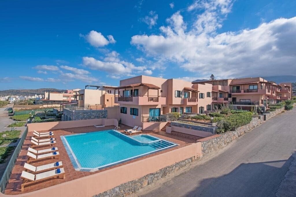 Фото Koutrakis Suites 4*