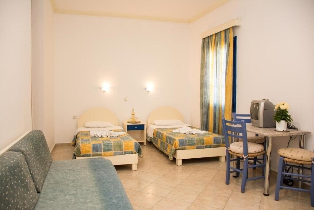 Фотография Uncle George Studios & Apartments 2*