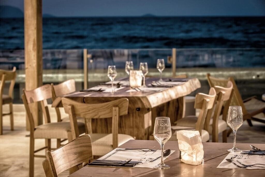 Изображение Maya Beach Hotel 4*