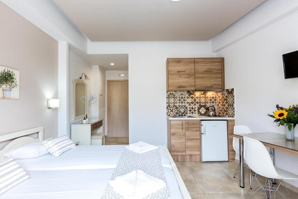 Картинка Amalia Apartments & Studios 3*