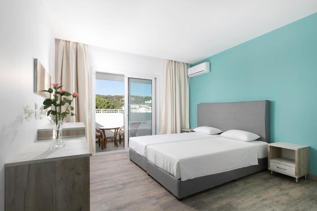 Фотография Amphitriti Hotel 3*