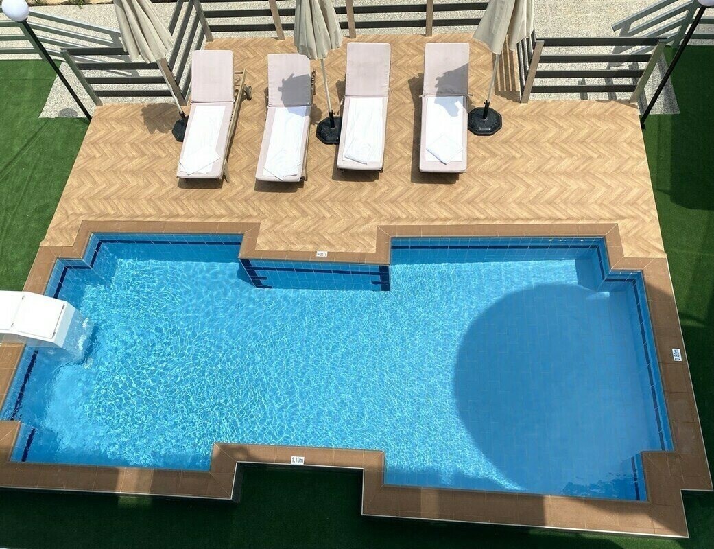 Фотография Romanias Aparthotel 4*