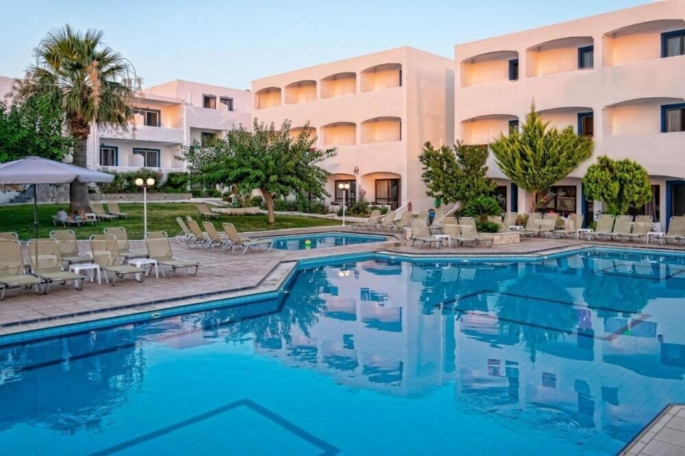 Отель Adel Paradise 4*