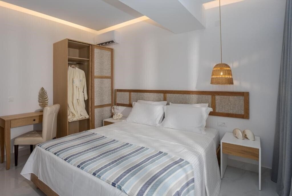 Отель Galazio Beach Resort 4*