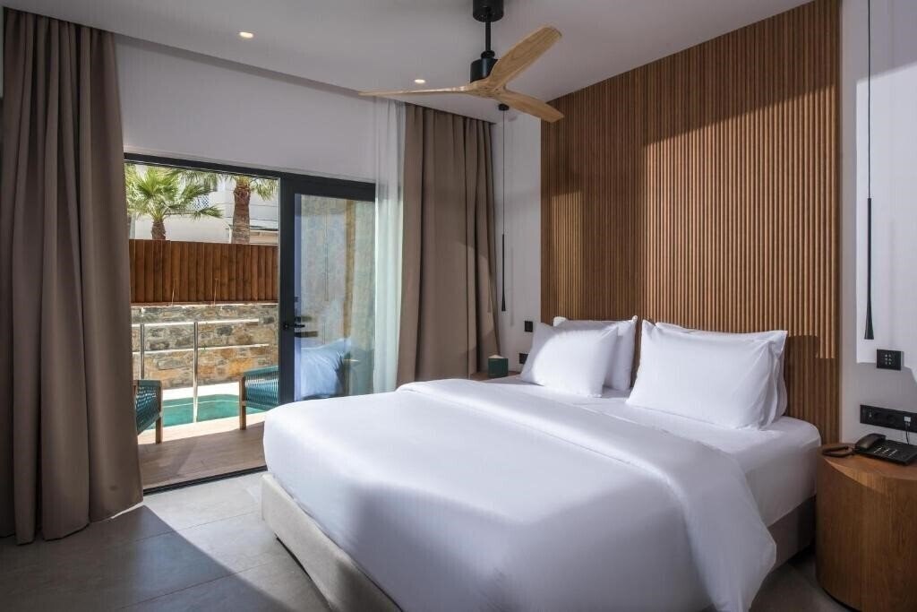 Фотография Noble Hotel & Suites 5*