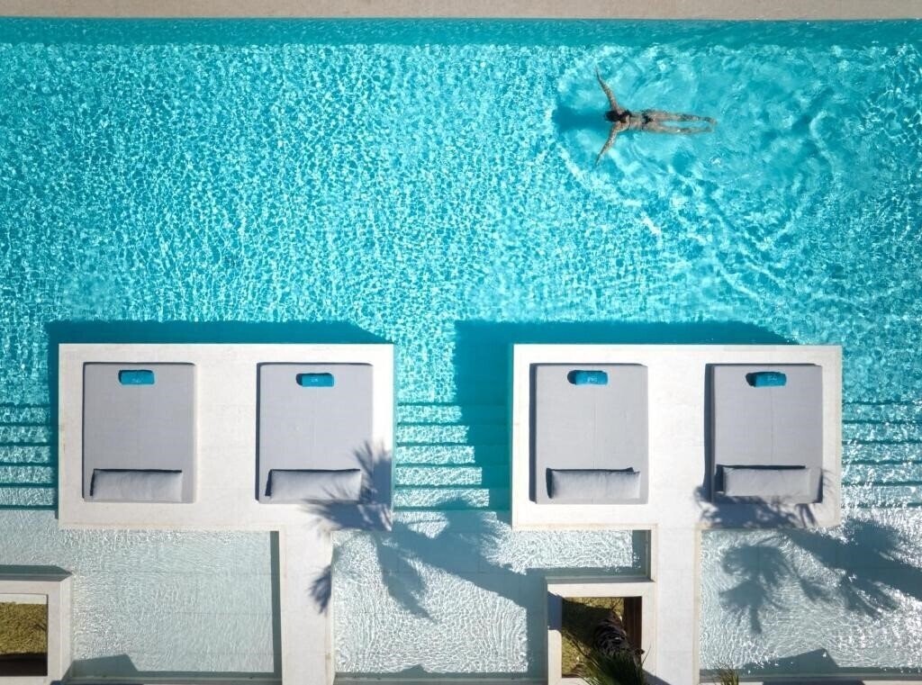 Отель Oros Luxury Beach Resort 5*