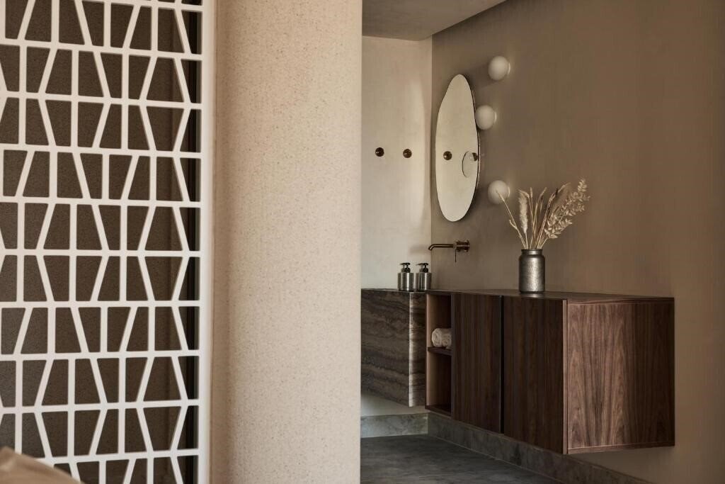 Фото Uzenie All Suites Boutique Resort 5*