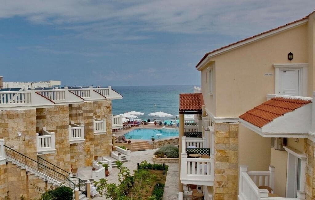 Отель Jo-An Beach 4*