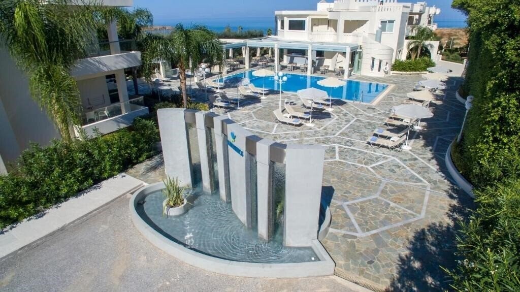 Отель Kedrissos Hotel Apartments 3*