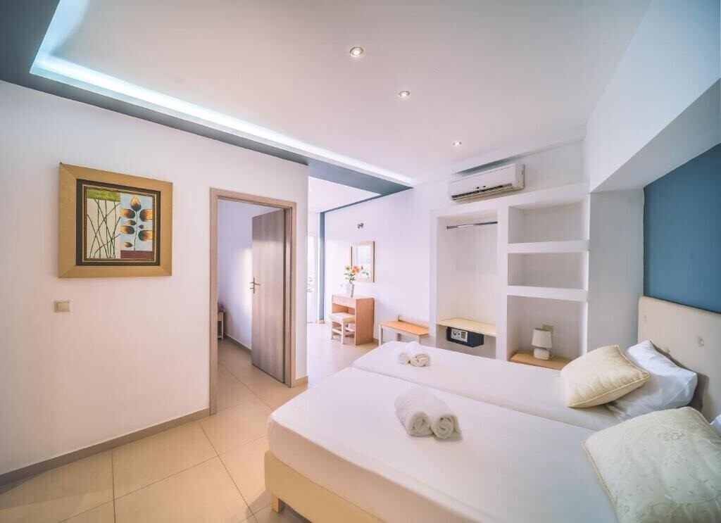 Отель Laplaya Beach 3*