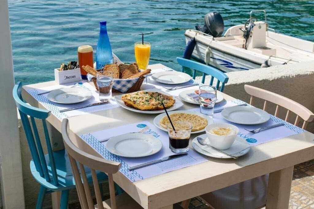 Картинка Kyma Hotel Loutro 2*