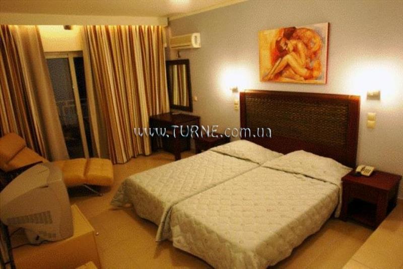 Отель Nefeli 3*