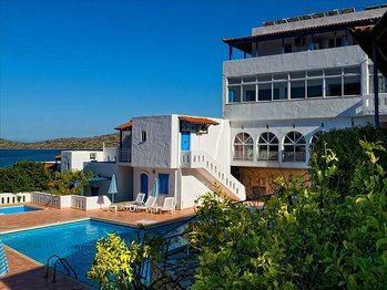 Отель Selena Village 3*