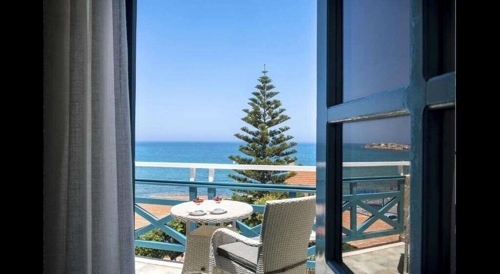 Фото Petra Beach Apartments 3*
