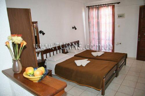 Фото Thania Studios апартаменты