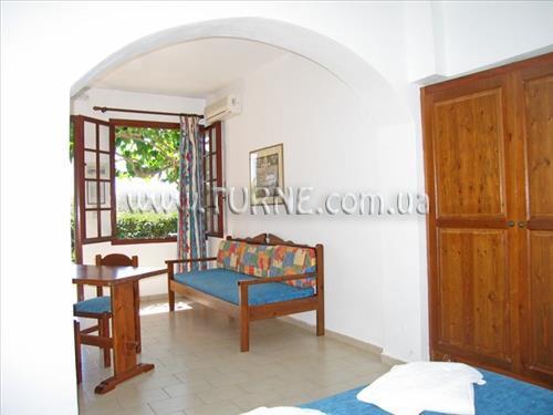 Изображение Alianthos Suites 3*