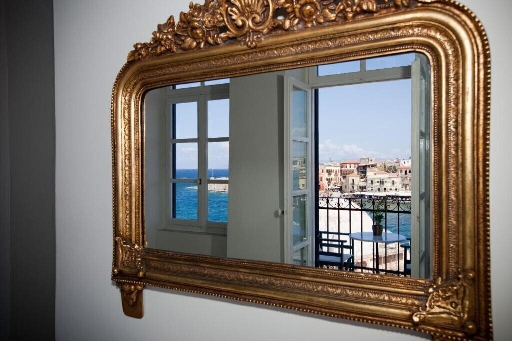 Изображение Pandora Suites 4*