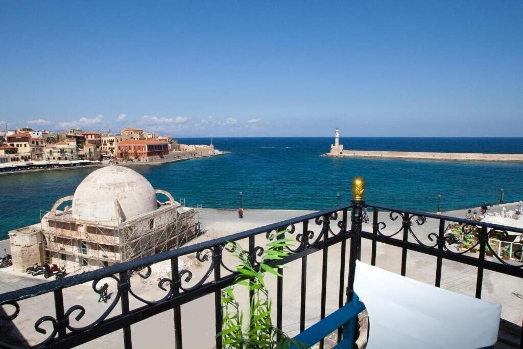 Картинка Pandora Suites 4*