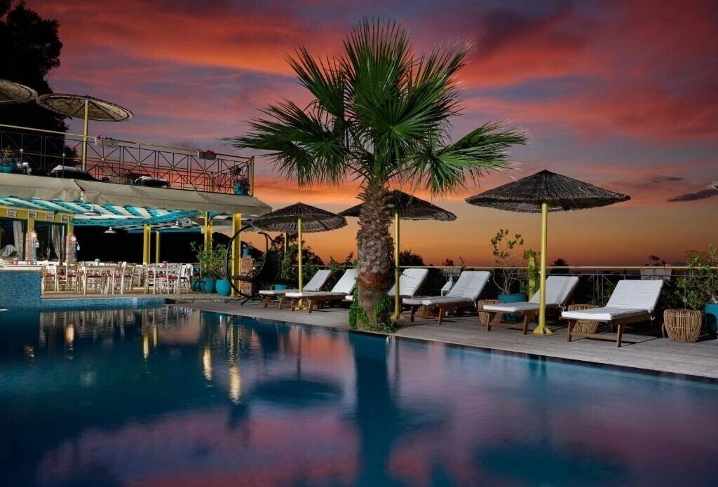 Отель Kastro Maistro 3*