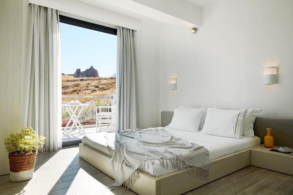 Фото Eleia Seafront Villas 3*