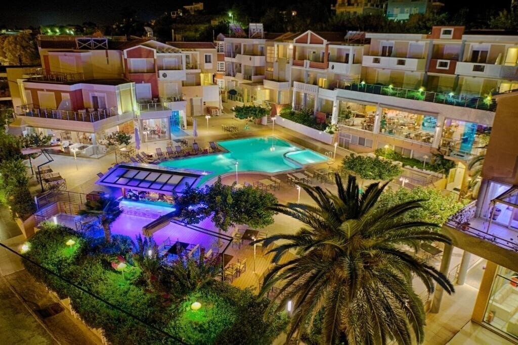 Фотография Heliotrope Boutique & Resort Hotels 4*