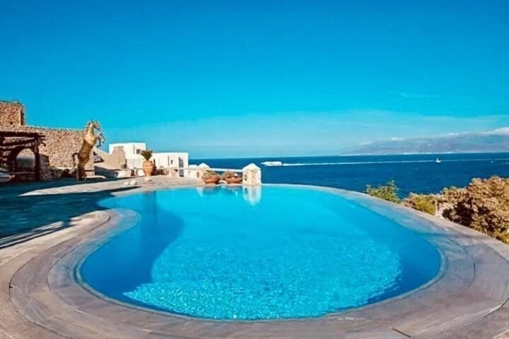 Картинка Horizon Hotel & Villas 3*