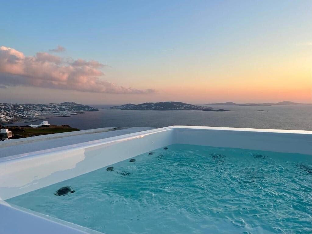 Отель La Maison Blanche Mykonos 3*