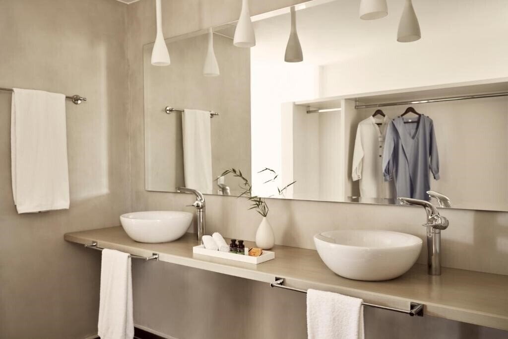 Фото Yria Island Boutique Hotel & SPA 5*