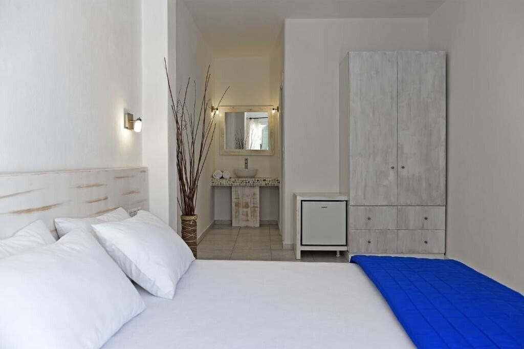 Фото Porto Naoussa - Adults Only 4*