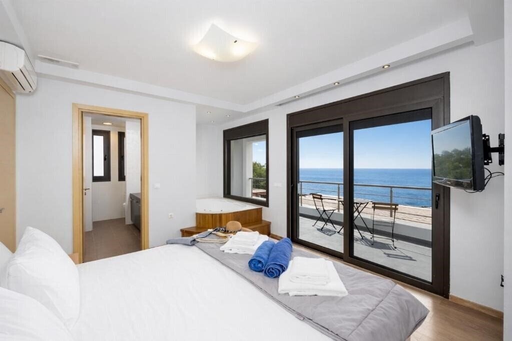 Фото Lachania Villa 5*