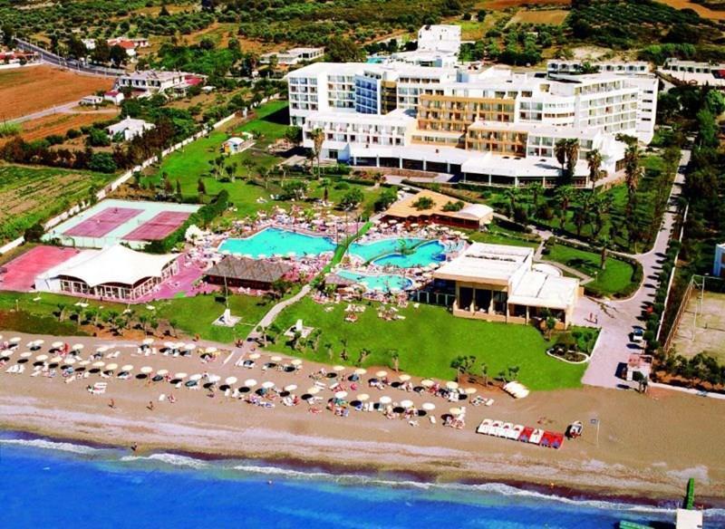 Отель Doreta Beach Resort & SPA 4*