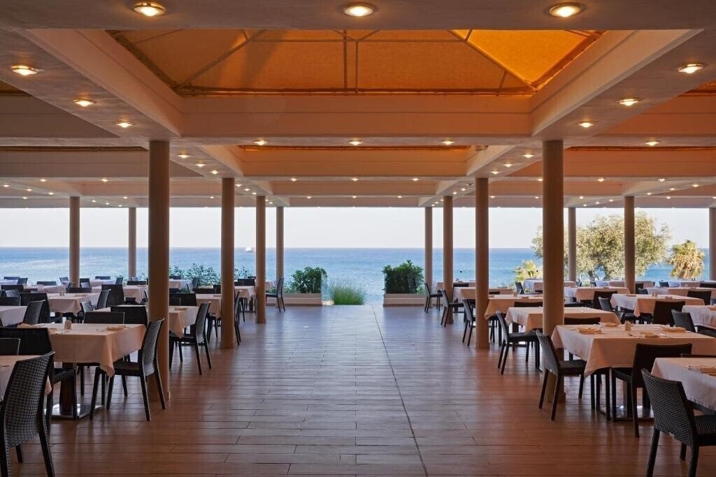 Картинка Kolymbia Beach 4*