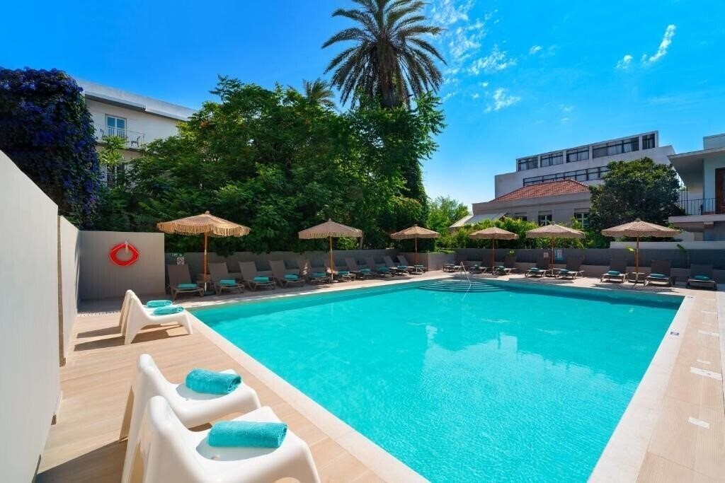 Изображение Amphitryon Boutique Hotel 3*