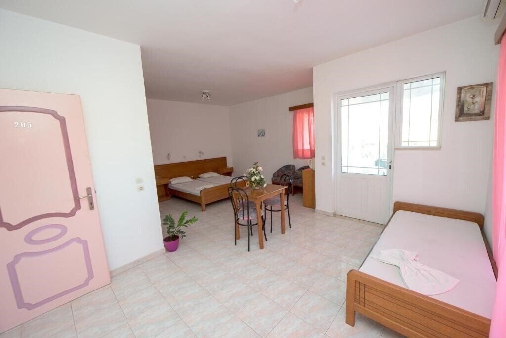 Изображение Old WindMill Studios 3*