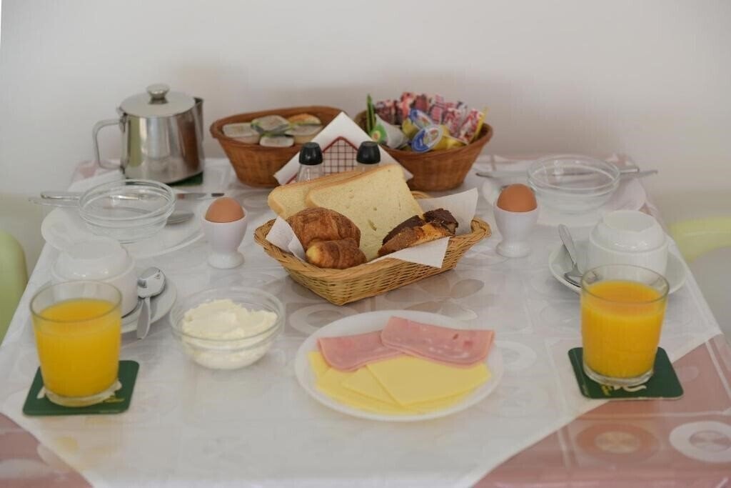 Фотография Trianta Hotel Apartments 2*