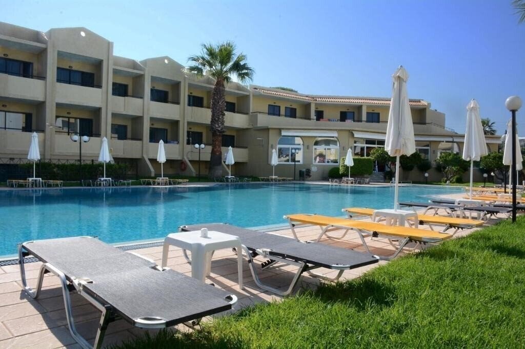 Изображение Summer Land 3*