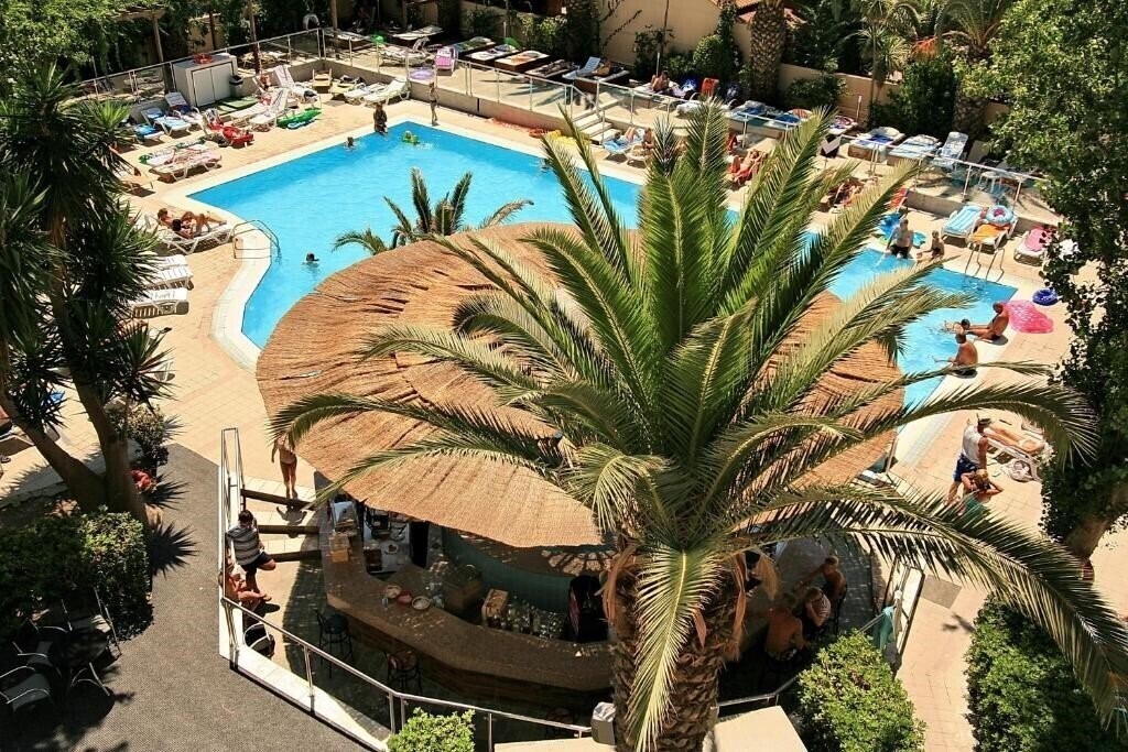 Изображение The Residence Hotel 4*