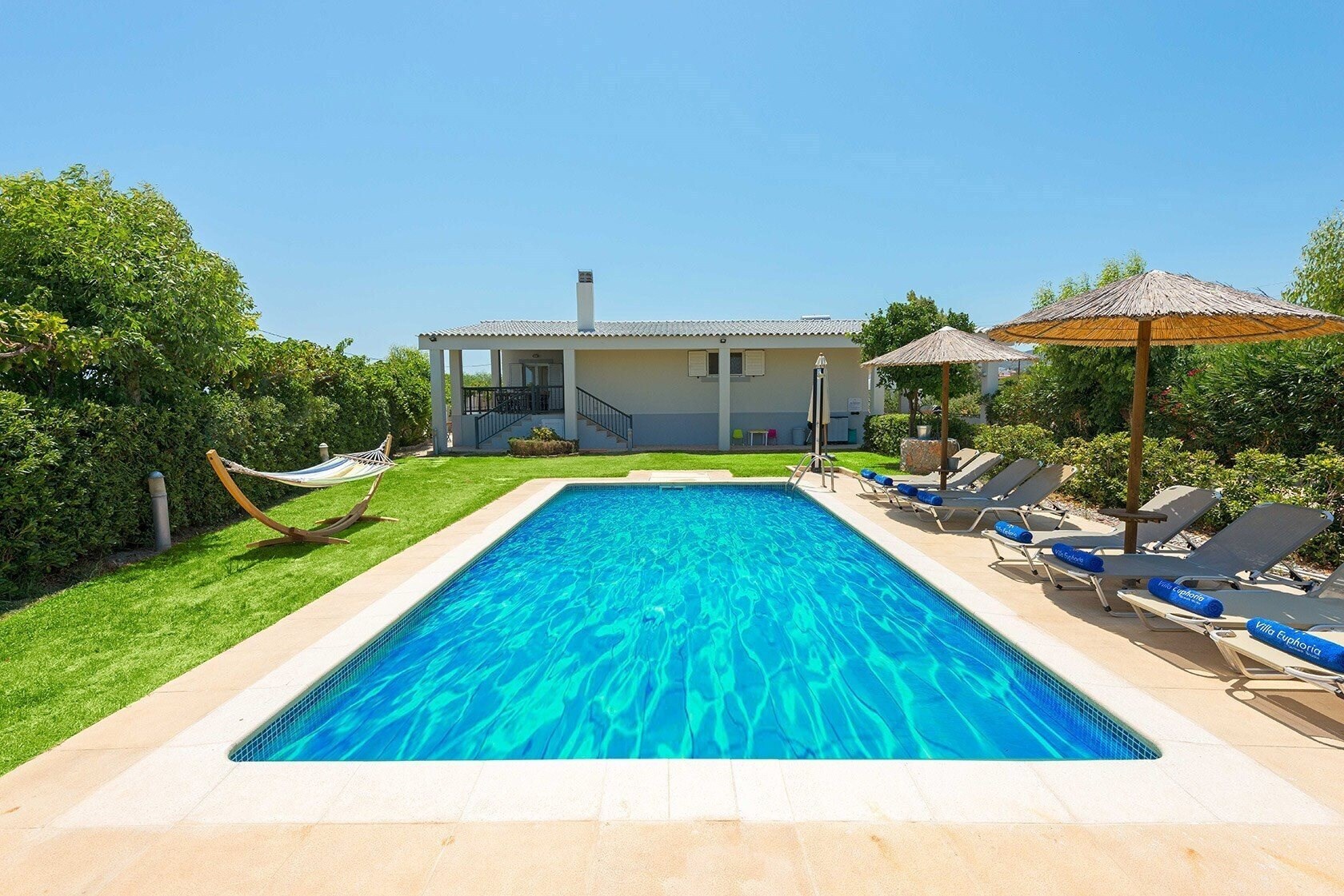 Отель Villa Euphoria 4*