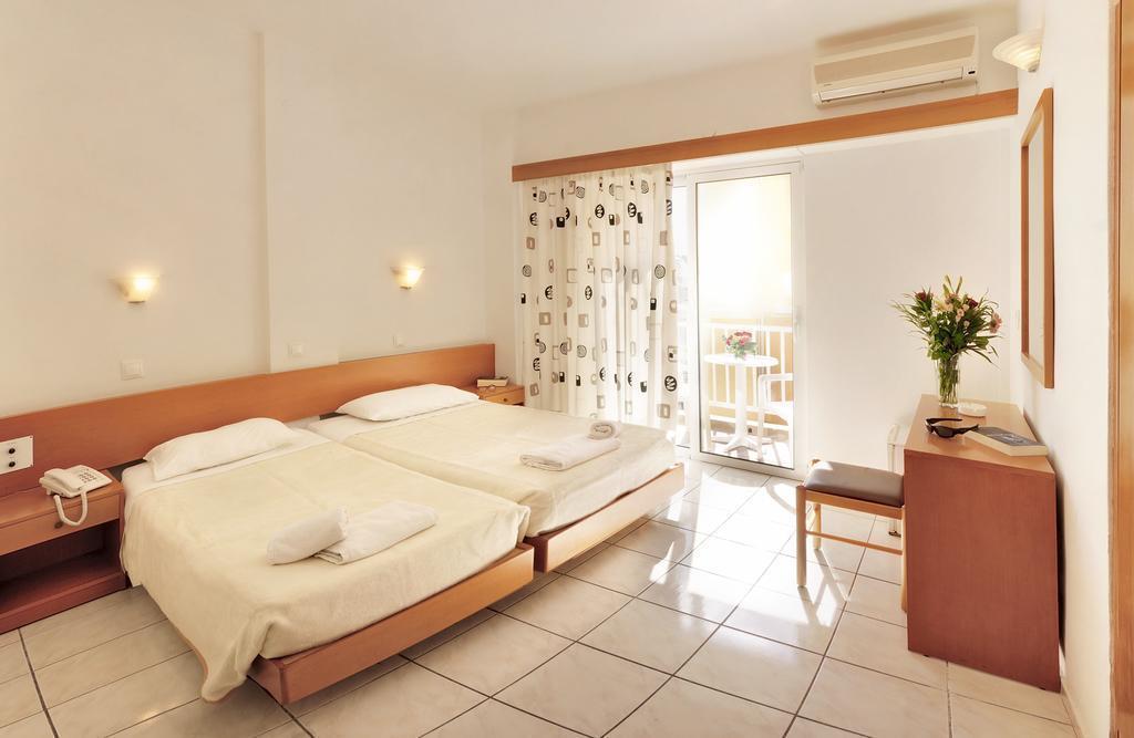 Картинка Carina 2*