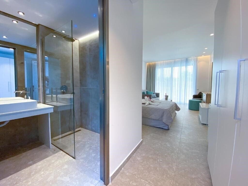 Фото Lardos Bay 3*