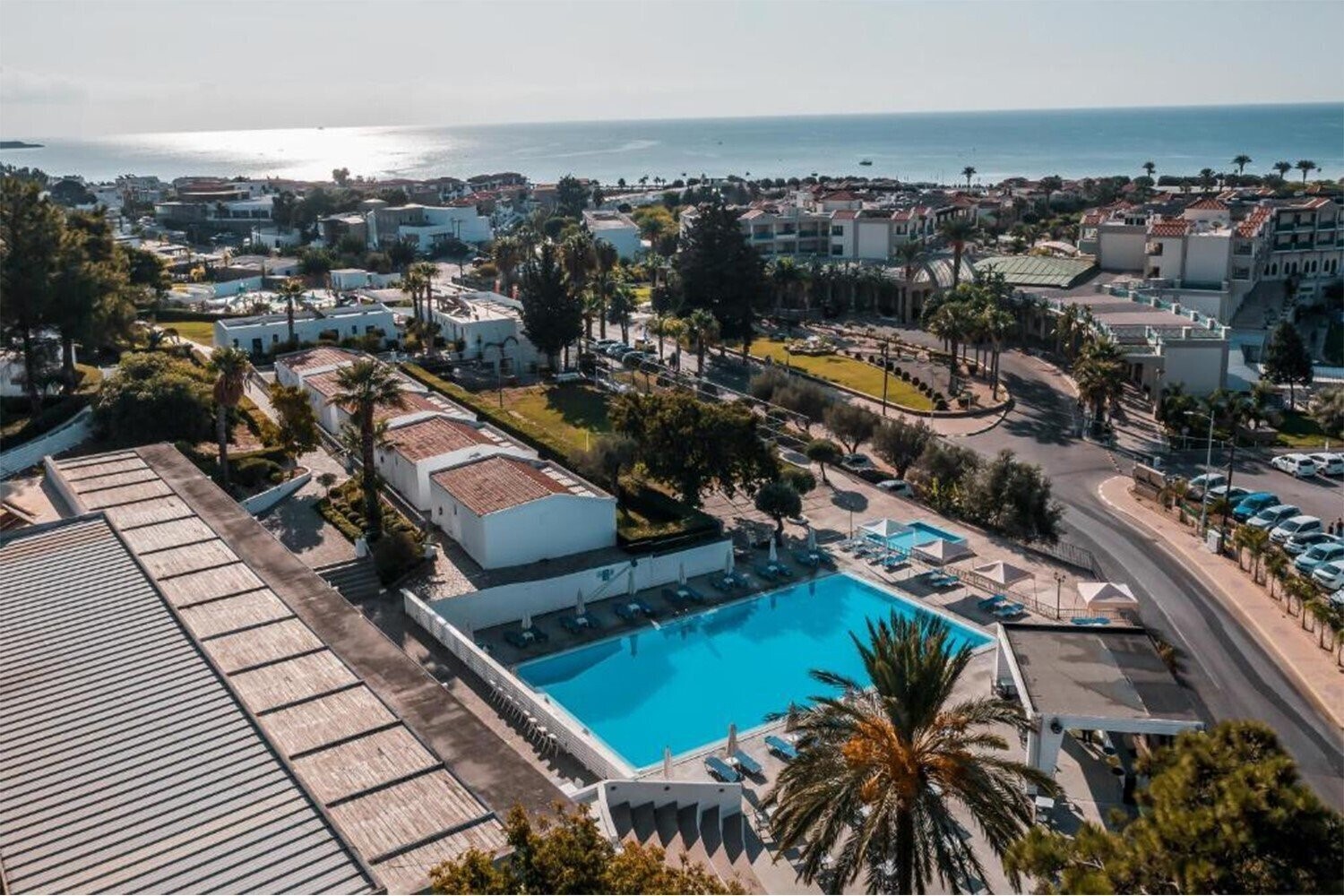 Фото Ellia Hotel 3*