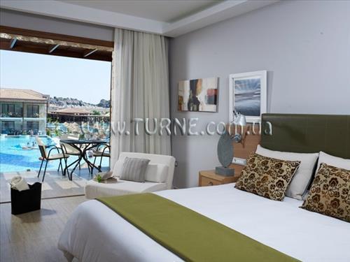 Отель Atlantica Holiday Village 5*