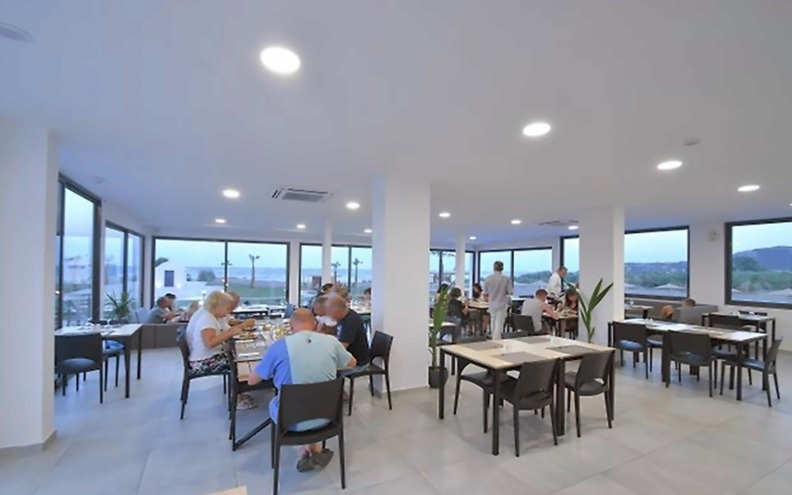 Картинка Evita Bay 4*