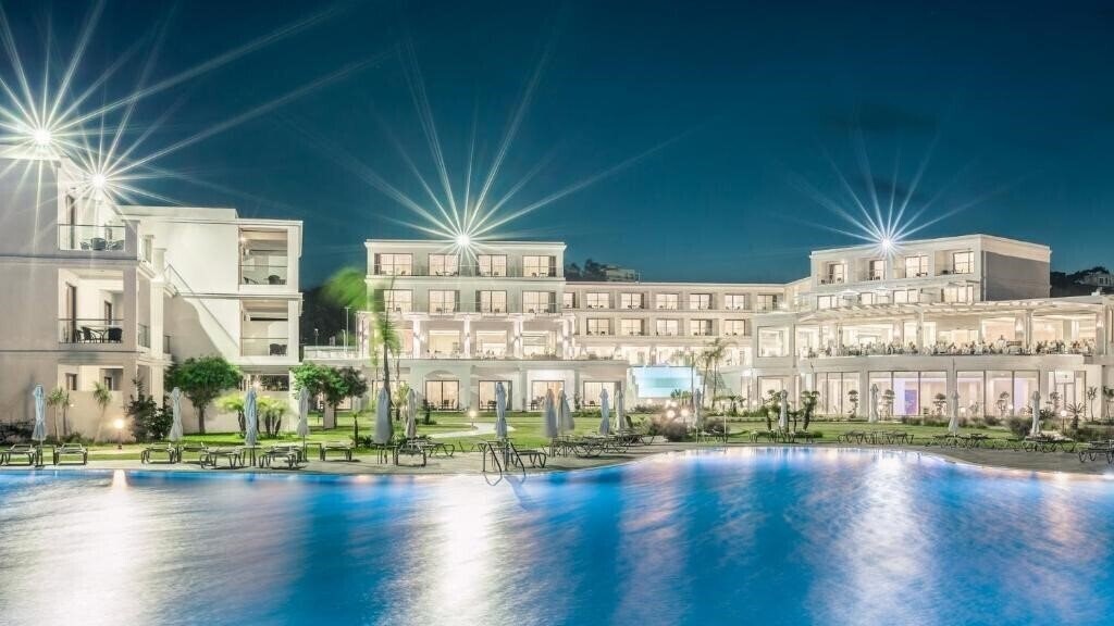 Фото Asterias Beach Resort 5*